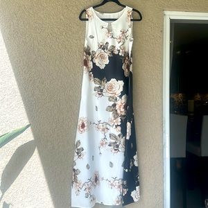 Sleeveless long floral dress New never worn